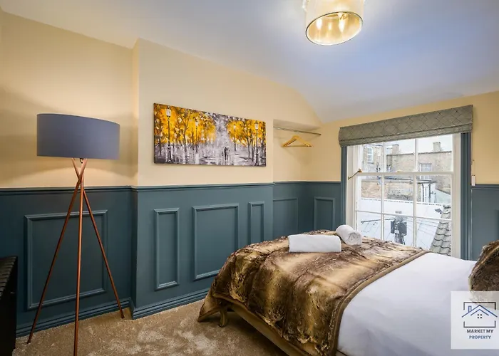 Isabella's House - 4 Bedroom *