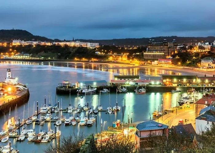 Isabella's House - 4 Bedroom * Scarborough